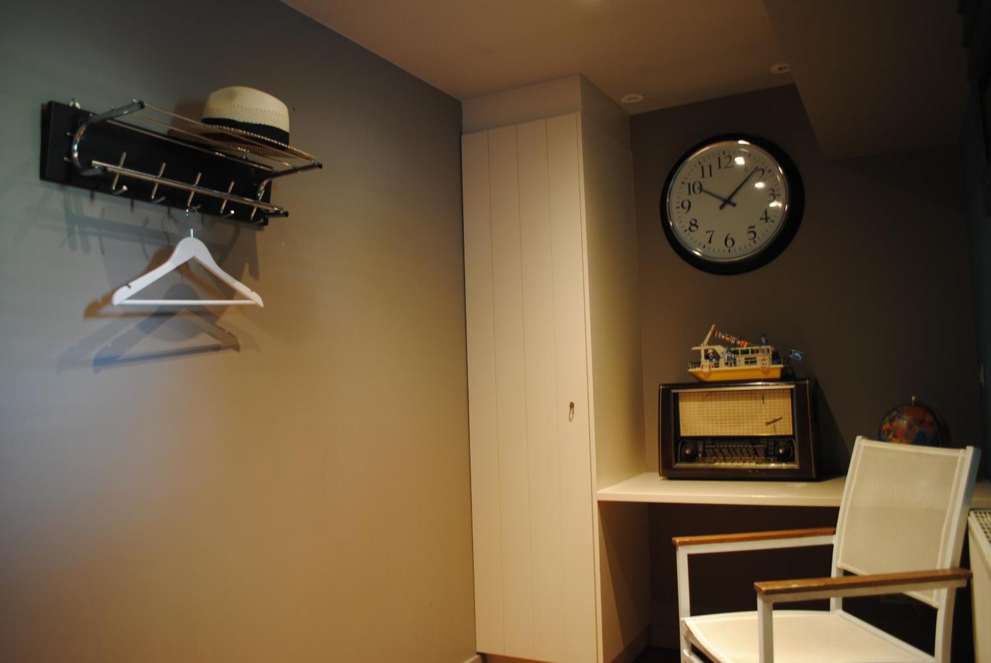 ホテル Boat & Breakfast Bellevue ヘント エクステリア 写真