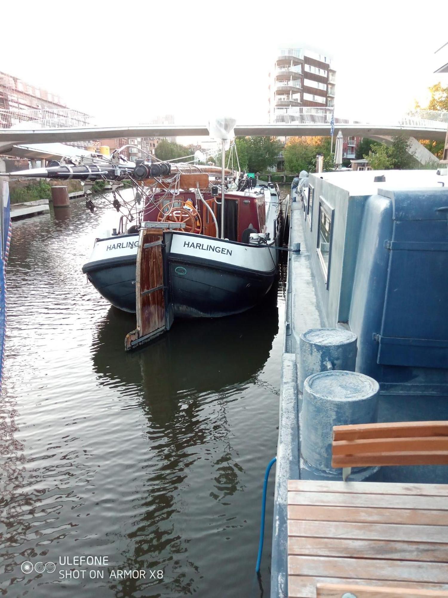 ホテル Boat & Breakfast Bellevue ヘント エクステリア 写真